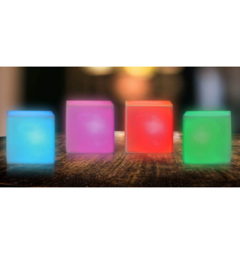 4 cubes lumineux