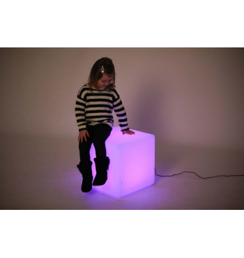 Cube lumineux | Espace Inclusif