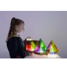 Pyramide lumineuse 3D | Espace Inclusif