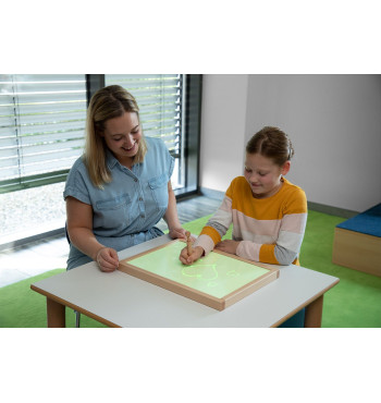 Plaque lumineuse phosphorescente | Espace Inclusif