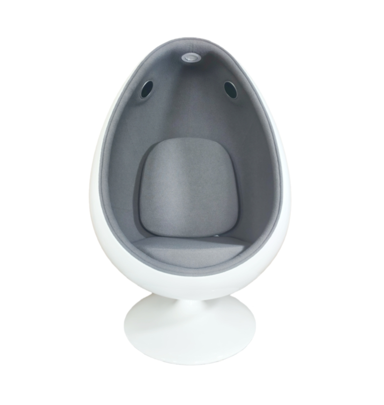 Chaise œuf avec lumières et haut parleur grise | Espace Inclusif