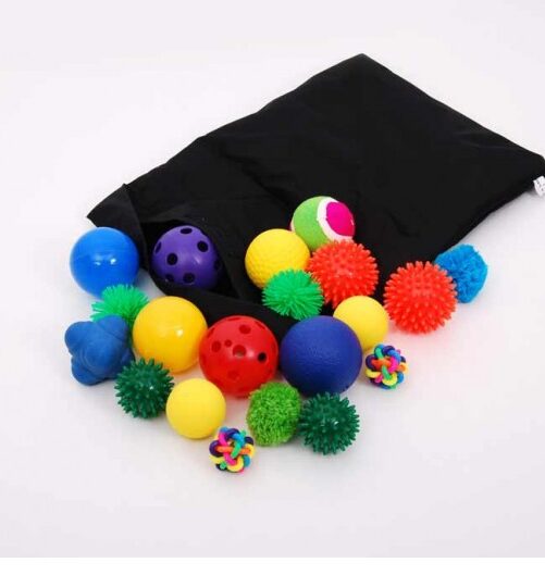 On met quoi dans une valise pour les 3-6 ans ? - Pack de 20 balles sensorielles