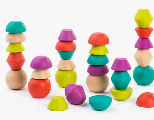 Géométrie : comprendre et maîtriser les formes - Pièces en bois à empiler