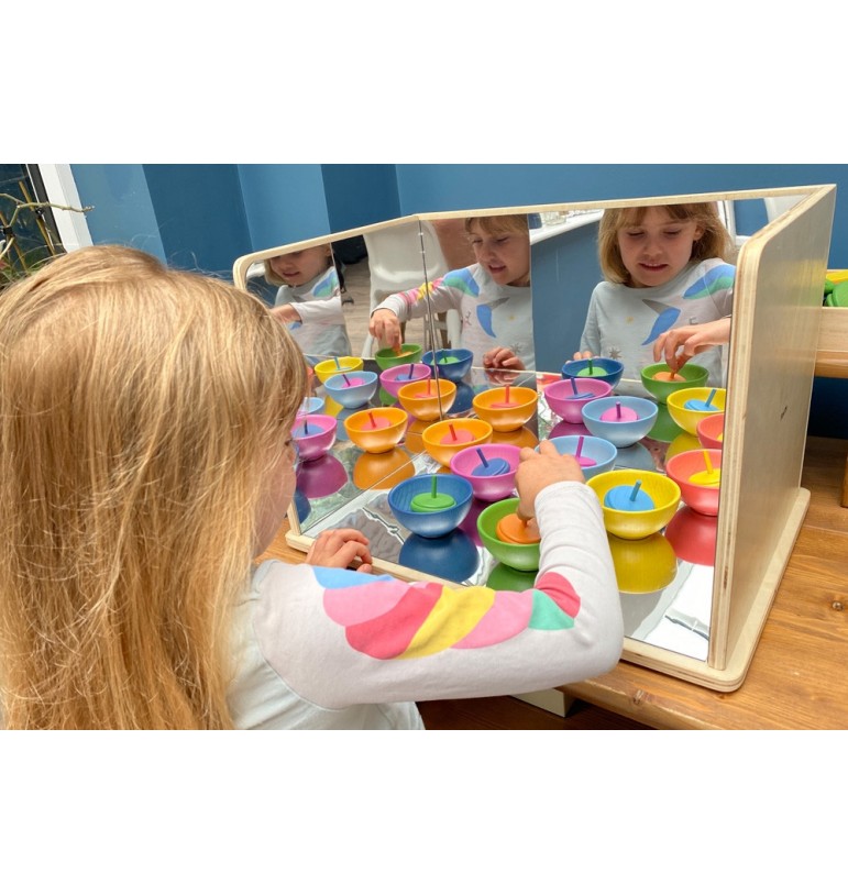 Activités sensorielles : 8 idées à faire à la maison - Miroir d'exploration en bois