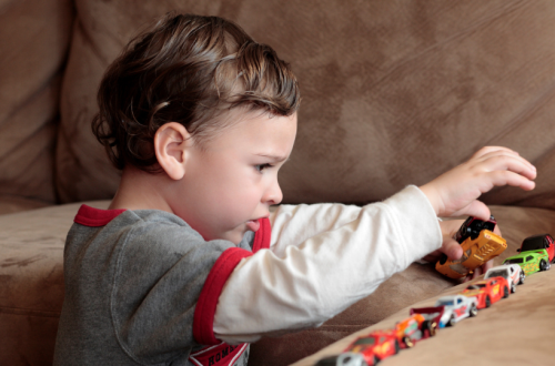 Autisme : Le guide des matériels adaptés pour enfants - Image de mise en avant