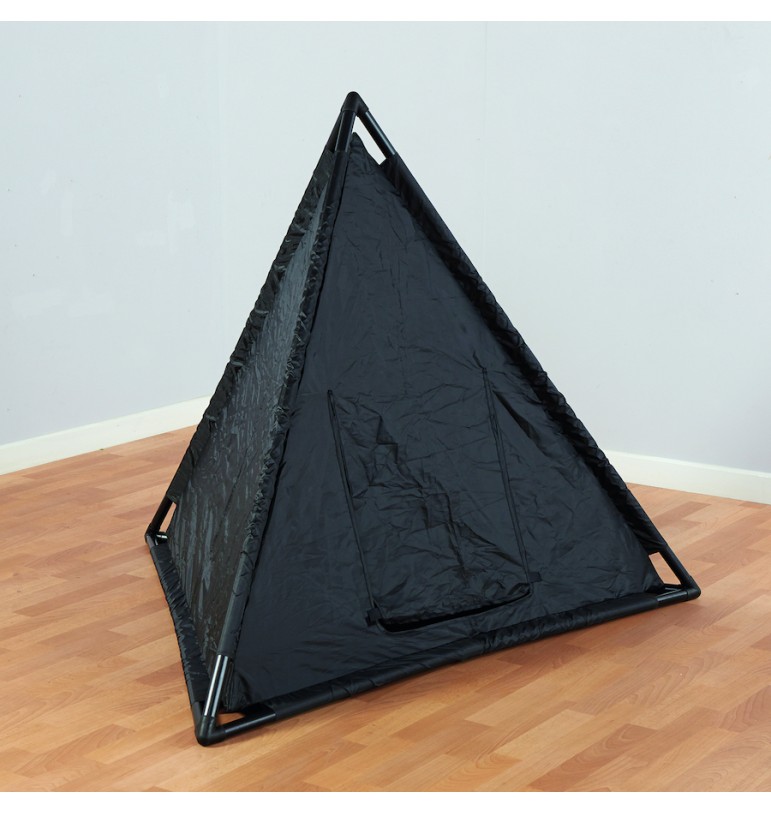 Cabanes et tentes pour enfants : idées, conseils et bienfaits pour le jeu - La pyramide