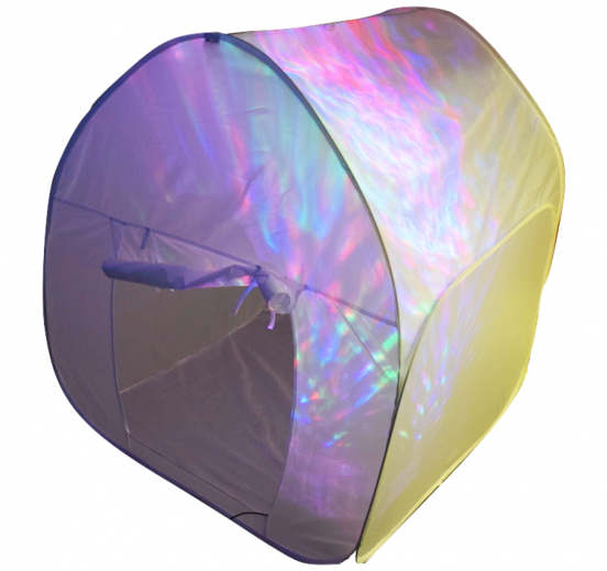 Cabanes et tentes pour enfants : idées, conseils et bienfaits pour le jeu - Tente blanche pour projection