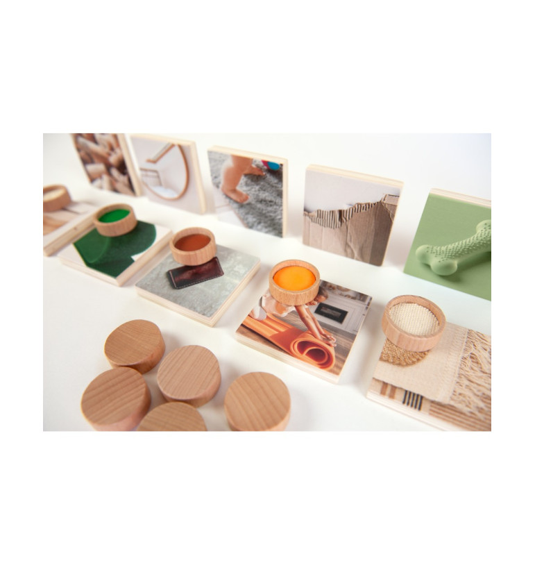 Jeux sensoriels pour enfants : apprendre à explorer, reconnaître et associer grâce aux sens - Photos sensorielles tactiles