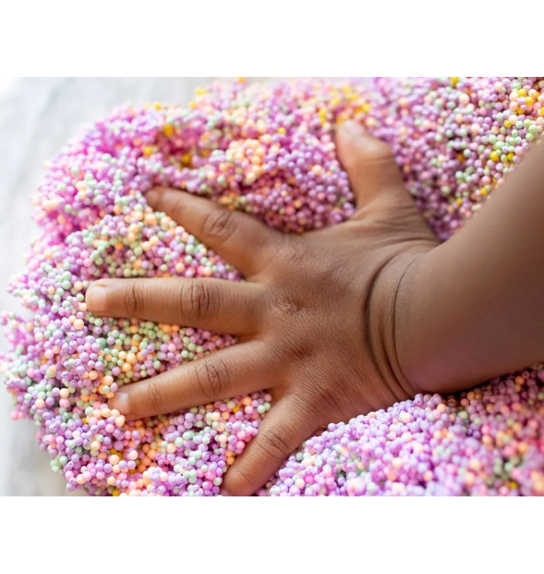 Exploration tactile et apaisement : un levier essentiel pour le développement des enfants - Playfoam arc-en-ciel
