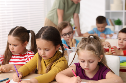 Classe ergonomique : les équipements qui transforment la salle de classe - Image de mise en avant