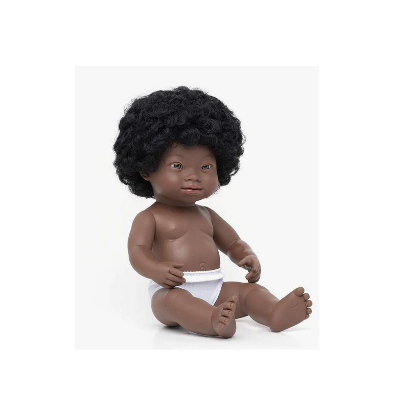 Apprendre à coopérer en jouant : des jeux pour développer l'empathie et les compétences sociales de l'enfant - Poupée avec le syndrome de dowm, fille africaine